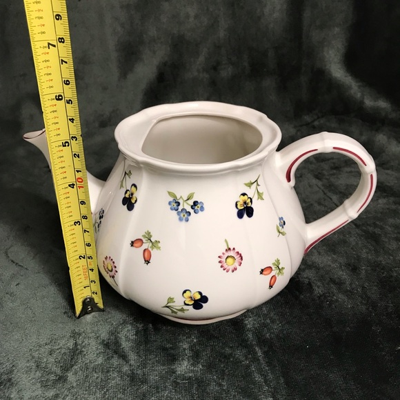 Villeroy & Boch PETITE FLEUR  Teapot NO LID. FIXED NOSE - Picture 8 of 16